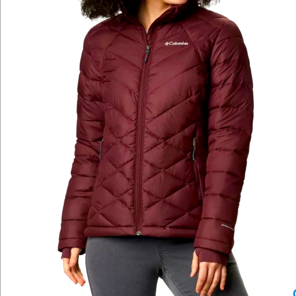 Red Columbia light weight jacket water resistant and warm! Size L